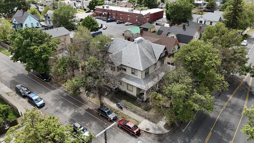 Primary Photo Of 1101 W Maxwell Ave, Spokane Apartments For Sale