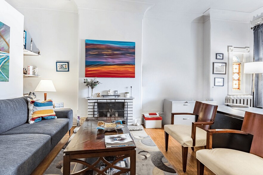 More Photos Of 530 Bathurst St, Toronto Land For Sale