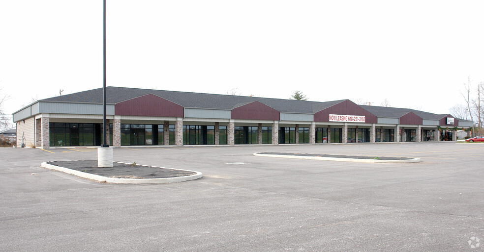 Primary Photo Of 300-322 Wesley Dr, Wood River Storefront Retail Office For Lease