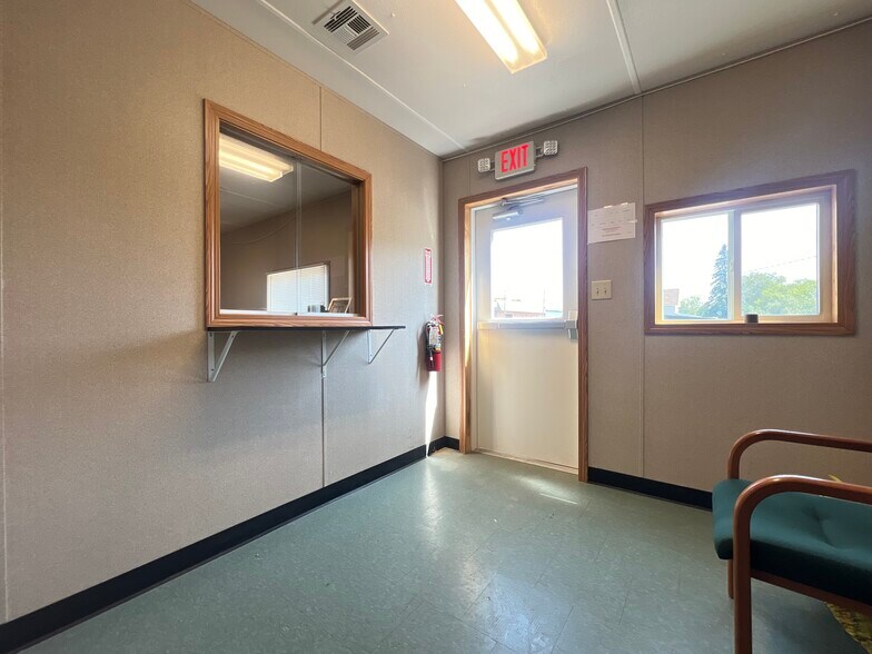 More Photos Of 629 Spruce Street, Sault Sainte Marie Industrial For Sale