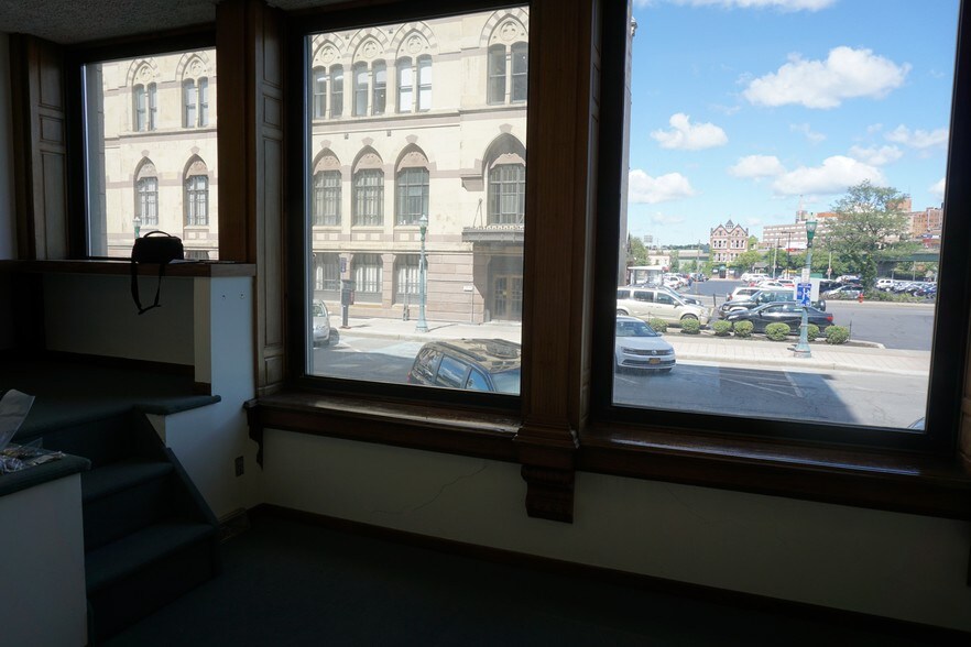 More Photos Of 119-121 E Water St, Syracuse Office Residential For Lease