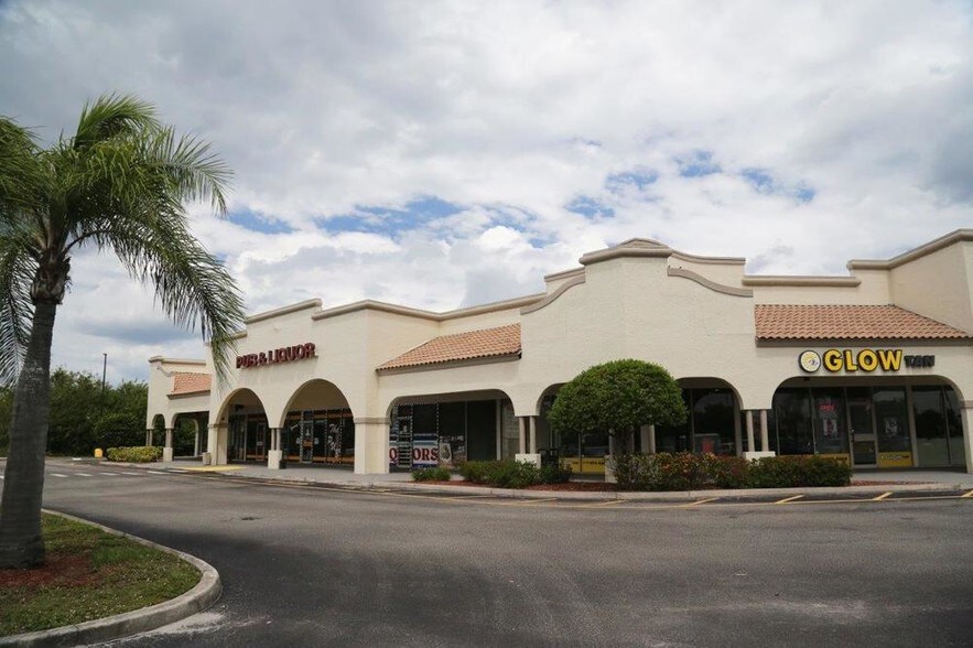 More Photos Of 4802-4908 N Kings Hwy, Fort Pierce General Retail For Lease