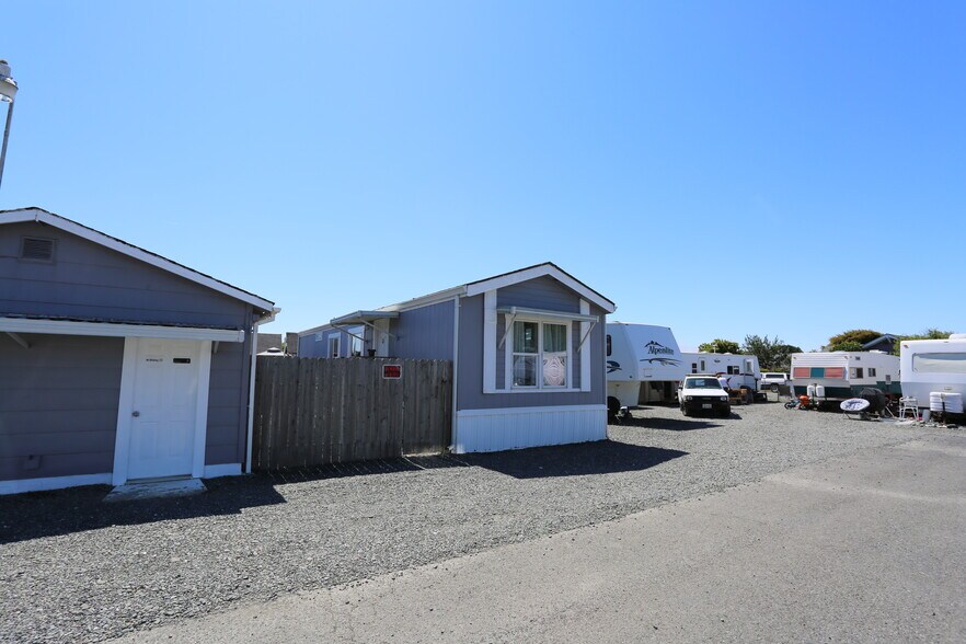 More Photos Of 308 Ocean Ave, Trinidad Land For Sale