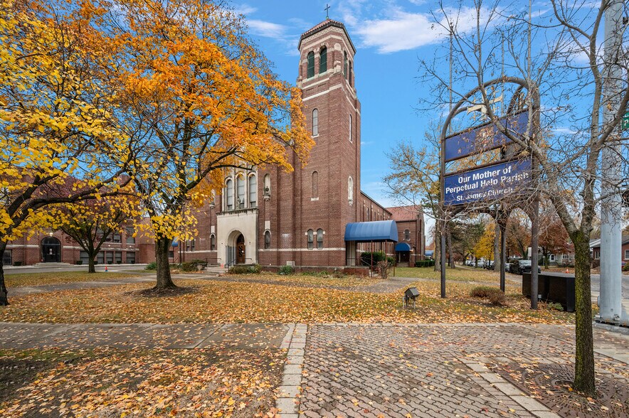 More Photos Of 22201 Woodward Ave, Ferndale Religious Facility For Sale