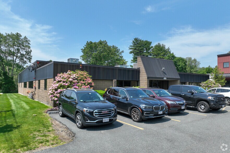 More Photos Of 191 S Main St, Middleton Office For Lease