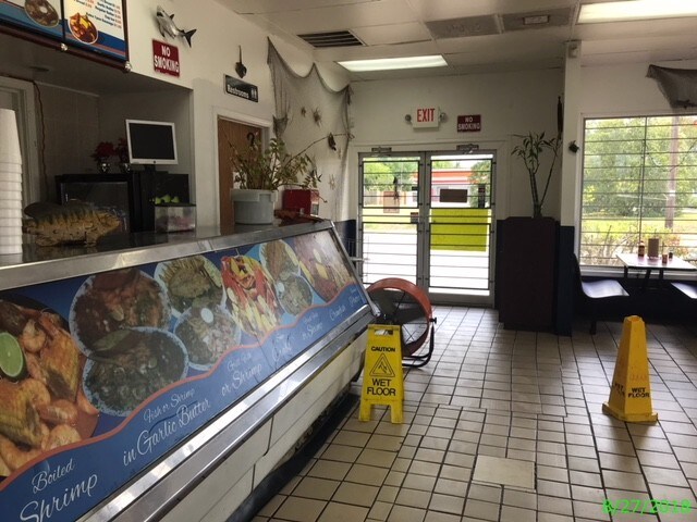 More Photos Of 8903 Cullen Blvd, Houston Restaurant For Sale