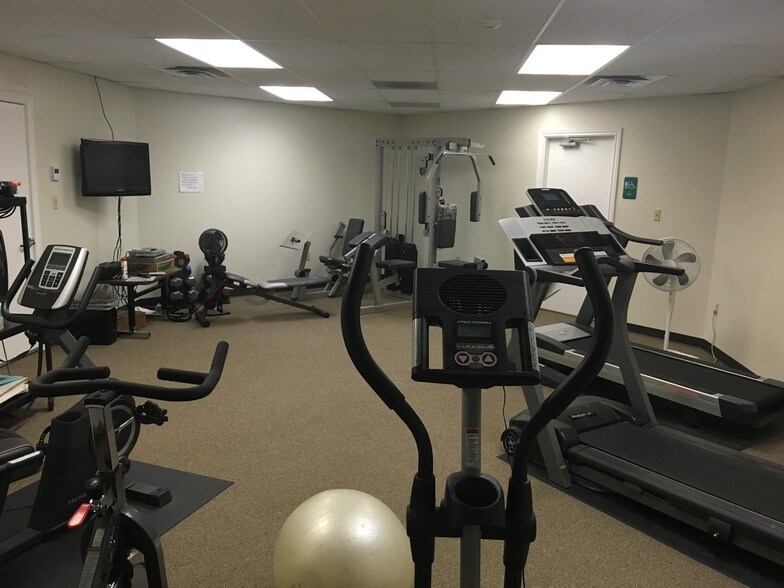 More Photos Of 115 Golf Course Rd, Logan Office For Sale