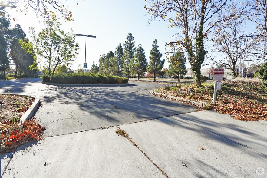 More Photos Of 300 Whitney Plz, Fremont Land For Sale