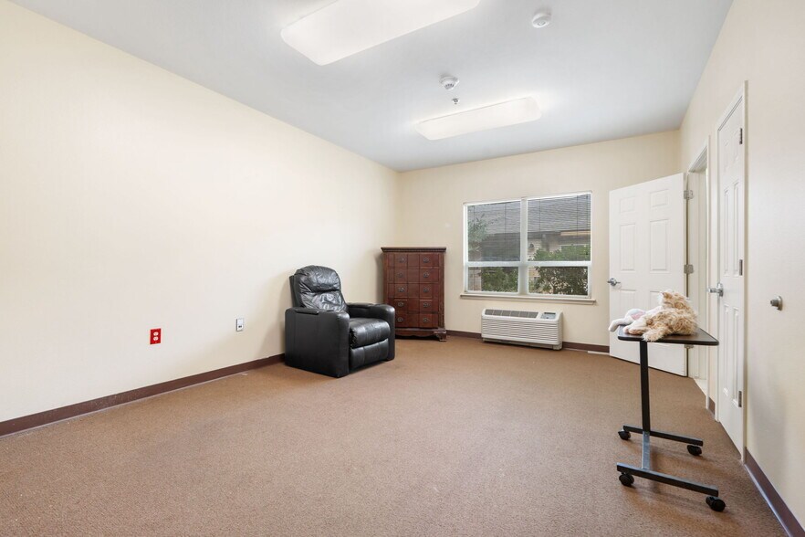 More Photos Of 3000 Glacier Pass, Cedar Park Assisted Living For Sale