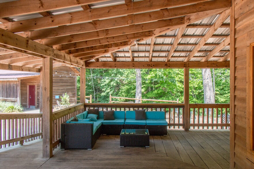 More Photos Of 21405 Parks Mill Rd, Abingdon Lodge Meeting Hall For Sale