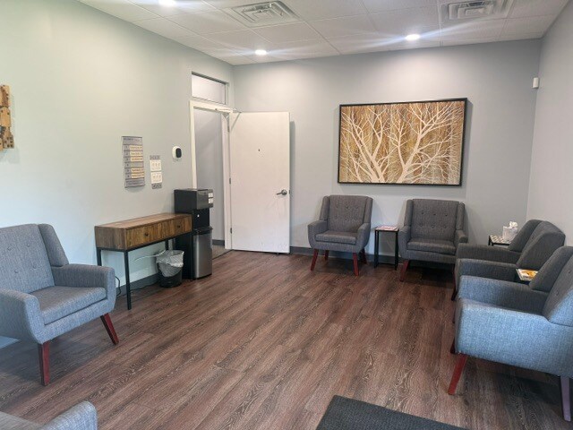 More Photos Of 666 Dundee Rd, Northbrook Office For Lease