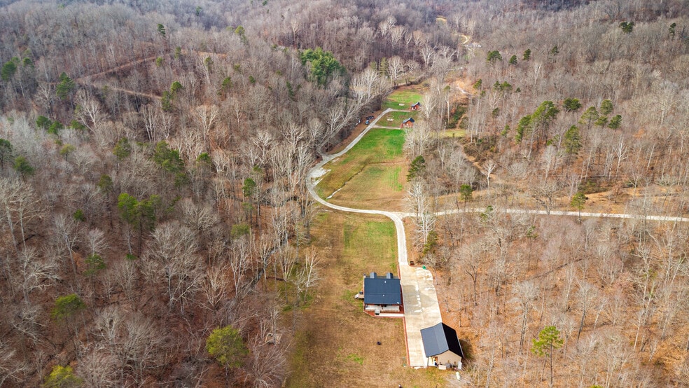 Primary Photo Of 325 Sinking Rd, Argillite Specialty For Sale