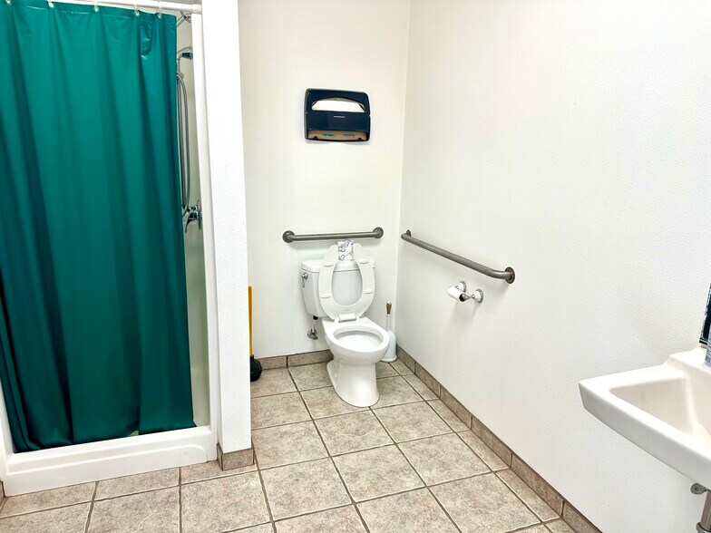 More Photos Of 1245 Alpha St, Ely Service For Sale