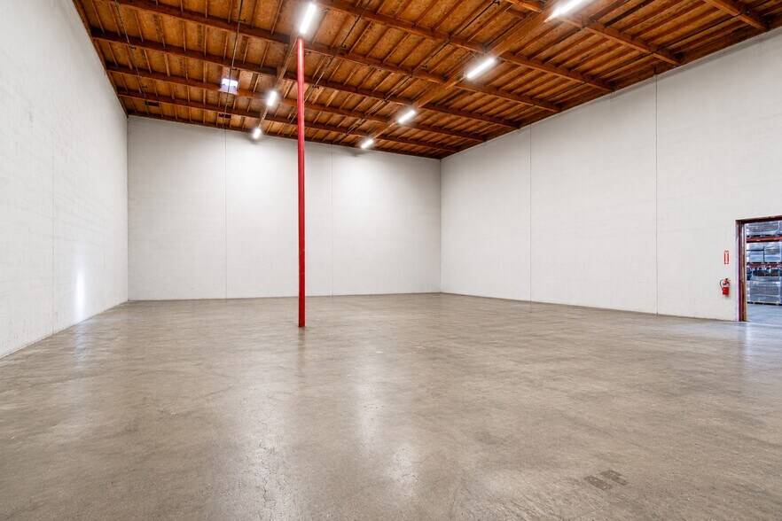 More Photos Of 2525 Birch St, Vista Warehouse For Lease