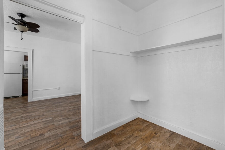 More Photos Of 114 Menores Ave, Coral Gables Apartments For Sale