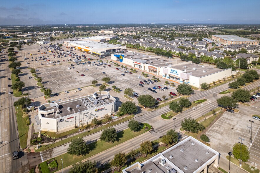 More Photos Of 24110-24502 Commercial Dr, Rosenberg Unknown For Lease