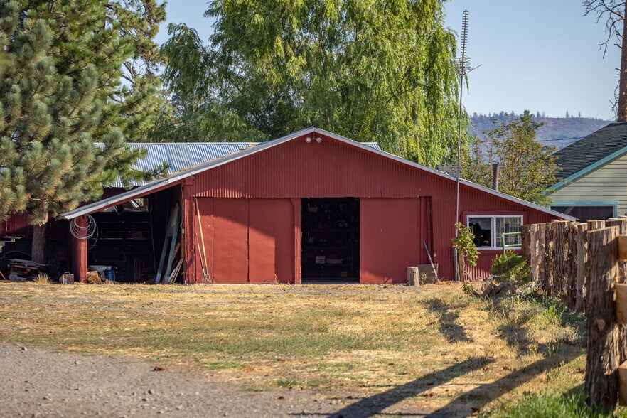 More Photos Of 41406 Lonquist Ln, Hat Creek Land For Sale