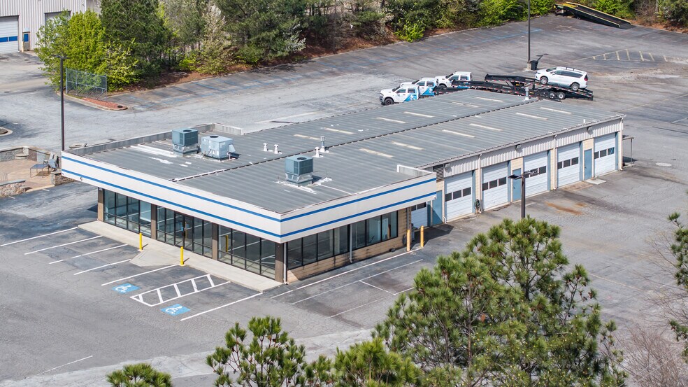 More Photos Of 6211 Lawrenceville Hwy, Tucker Auto Dealership For Lease