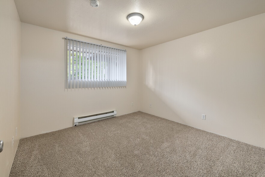 More Photos Of 2517 Howard St, Everett Apartments For Sale