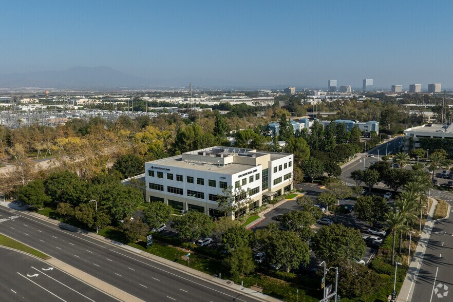 More Photos Of 16100 Sand Canyon Ave, Irvine Medical For Lease