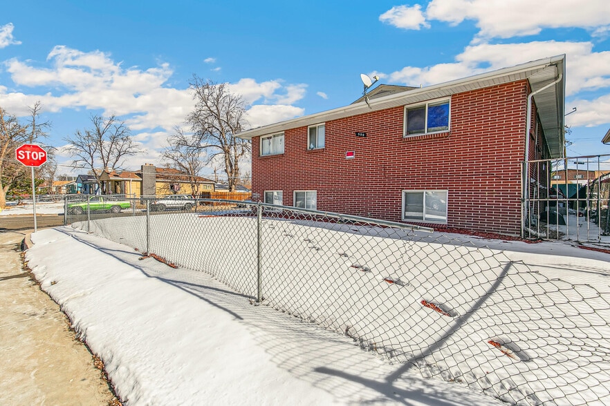 More Photos Of 1592 Lansing St, Aurora Apartments For Sale