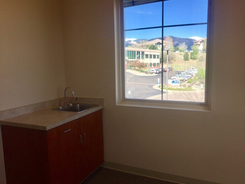 More Photos Of 2620 Tenderfoot Hill St, Colorado Springs Medical For Lease