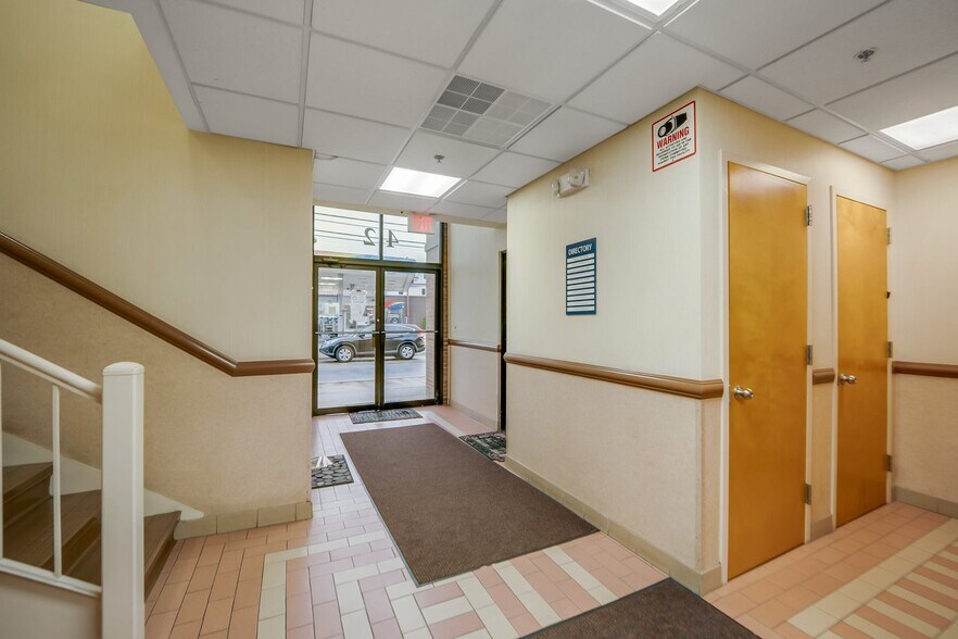More Photos Of 42 Locust Ave, Wallington Medical For Lease