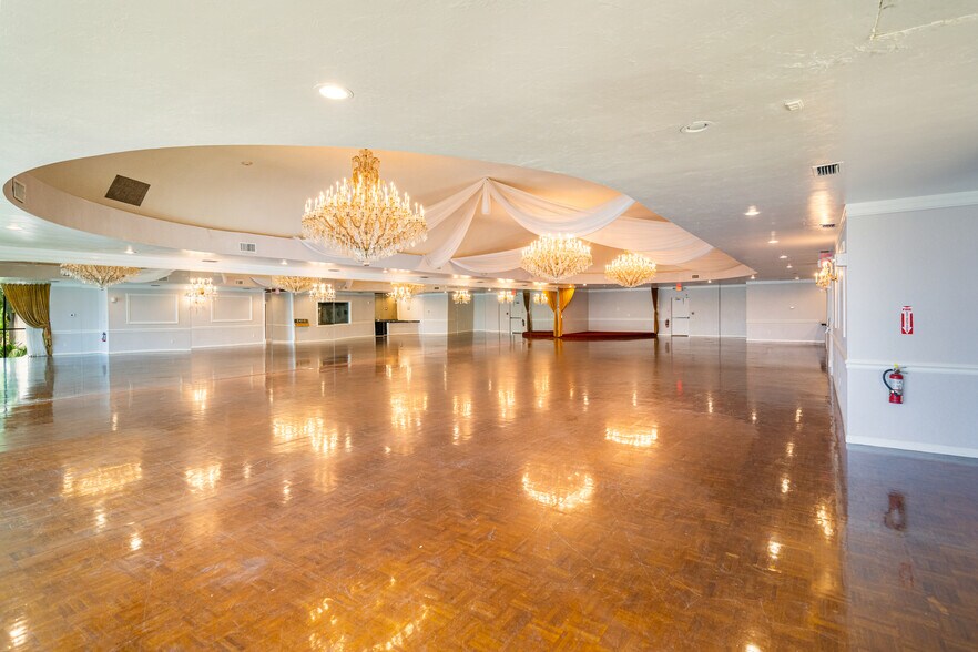 More Photos Of 1680 SE 3rd Ct, Deerfield Beach Loft Creative Space For Lease