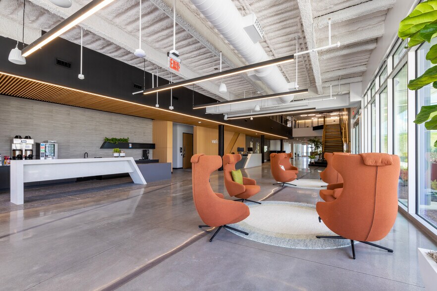 More Photos Of 450 N Freeport Pky, Coppell Office For Lease