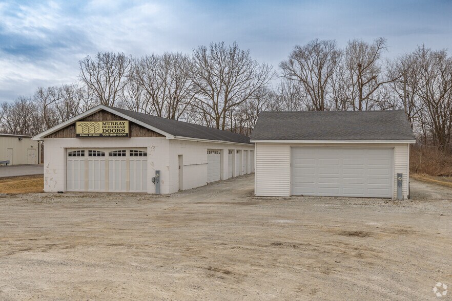 Primary Photo Of 368 S Harlem Ave, Peotone Industrial For Sale