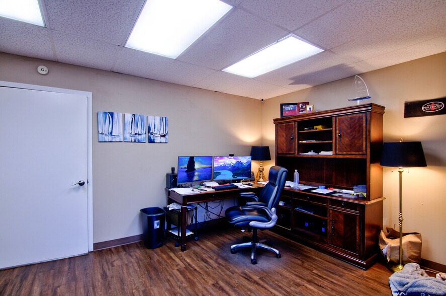 More Photos Of 9730 Shepard Hill Rd, Willis Warehouse For Sale