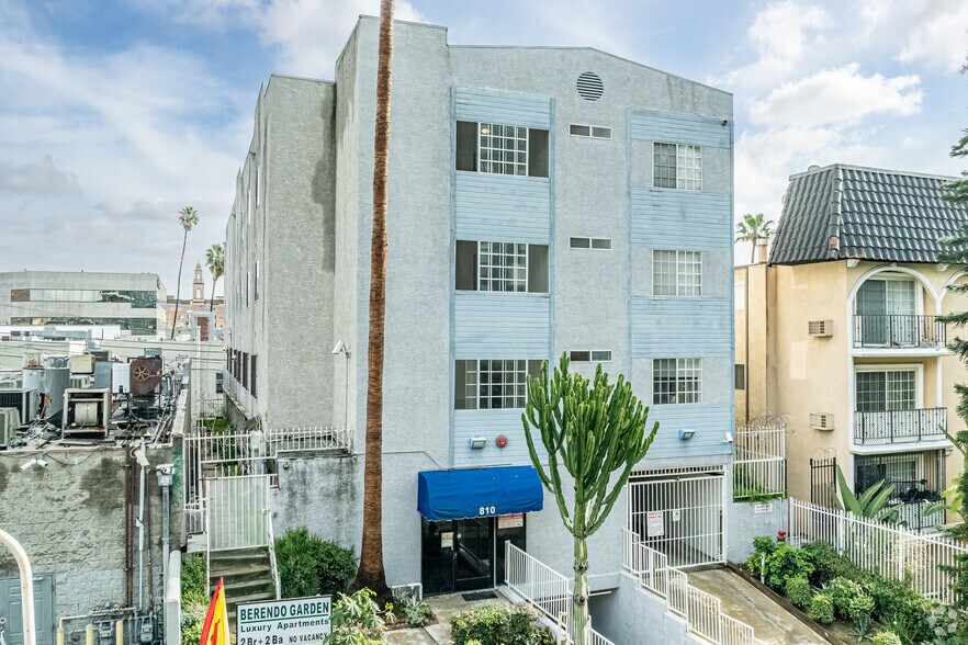 More Photos Of 810 S Berendo St, Los Angeles Apartments For Sale