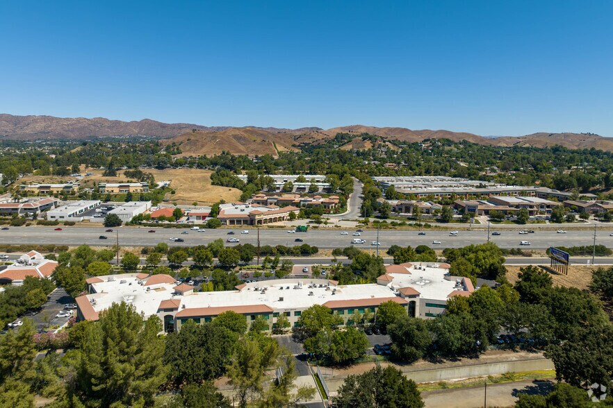 More Photos Of 28632 Roadside Dr, Agoura Hills Office For Lease