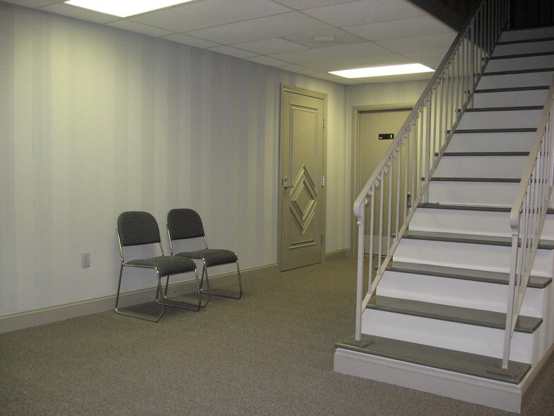 More Photos Of 35 Abercorn St, Savannah Storefront Retail Office For Lease