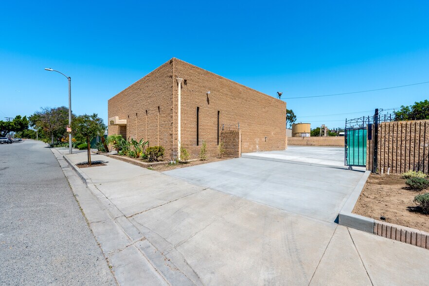 More Photos Of 2500 Lewis Ave, Signal Hill Land For Lease