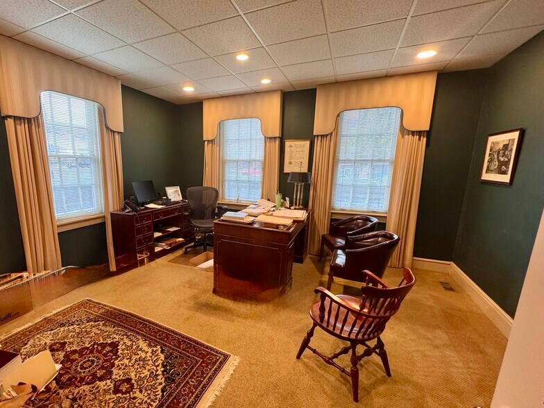 More Photos Of 25 Belden Ave, Norwalk Office For Lease