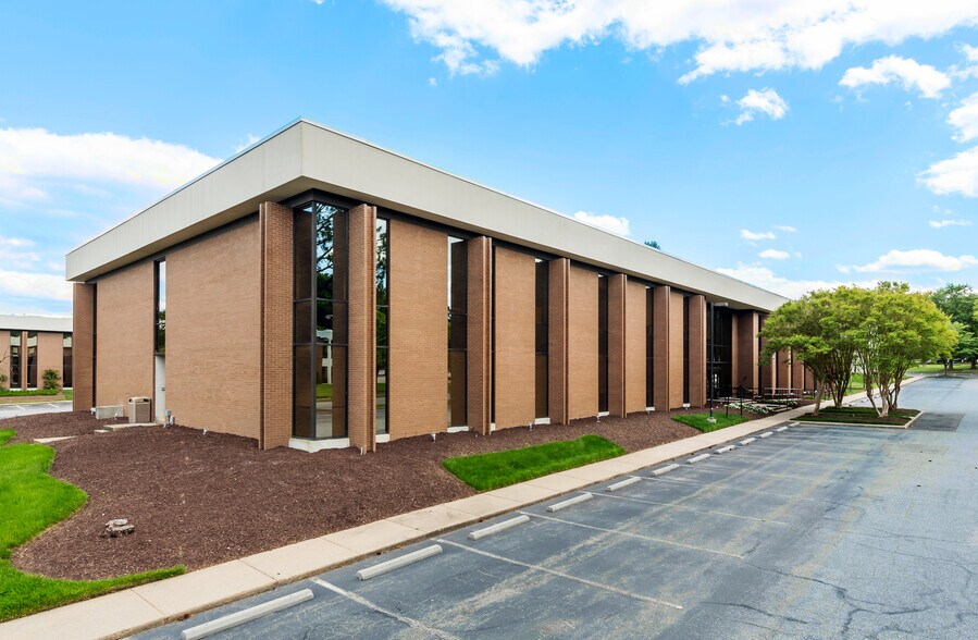 More Photos Of 1603 Santa Rosa Rd, Henrico Medical For Lease