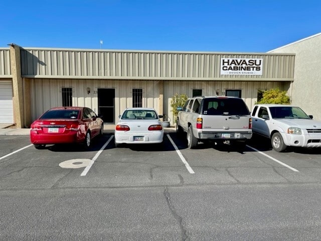 More Photos Of 1600 Acoma Blvd W, Lake Havasu City Warehouse For Lease