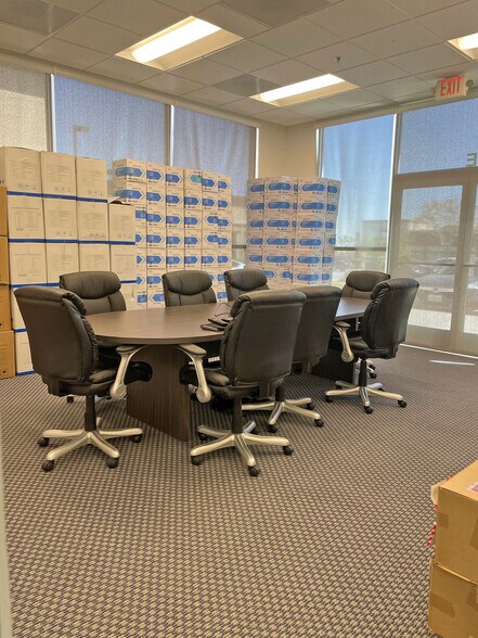 More Photos Of 38410 5th St W St, Palmdale Medical For Lease