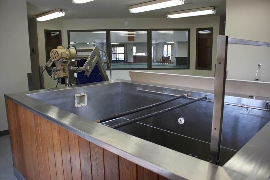 More Photos Of 112 Circle St, Franklin Office For Sale