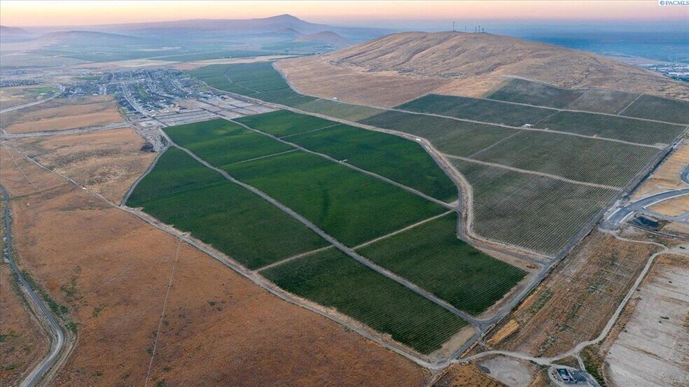 More Photos Of NKA Goose Ridge Estates, Richland Land For Sale