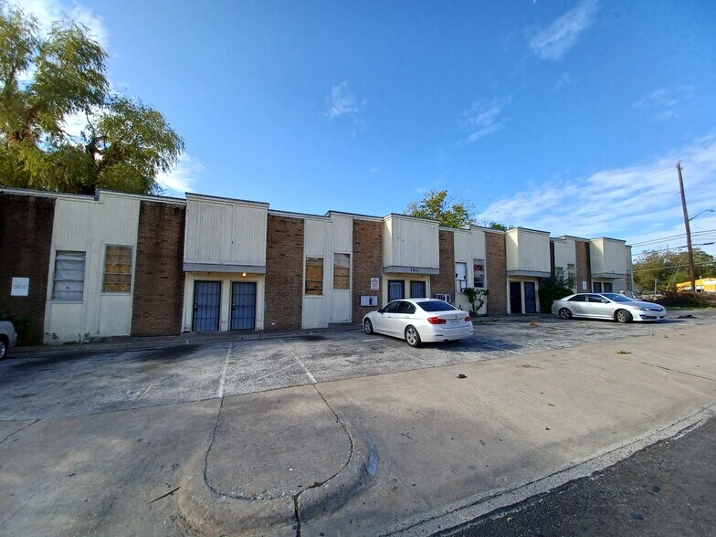 More Photos Of 2901 Sweeney Ln, Austin Multifamily For Sale