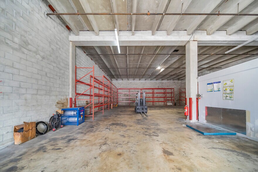 More Photos Of 3018 NW 79th Ave, Doral Warehouse For Lease