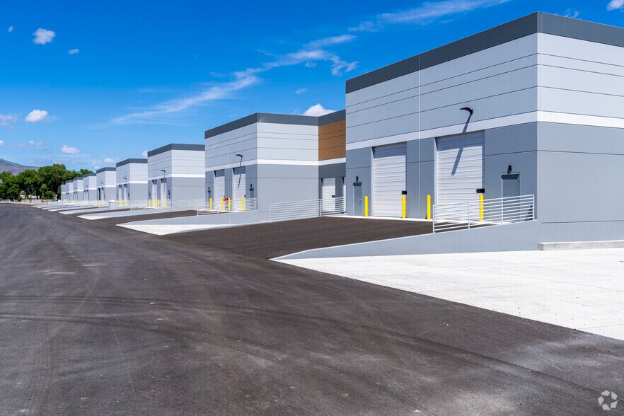 More Photos Of 3010 Airway Dr, Reno Unknown For Lease