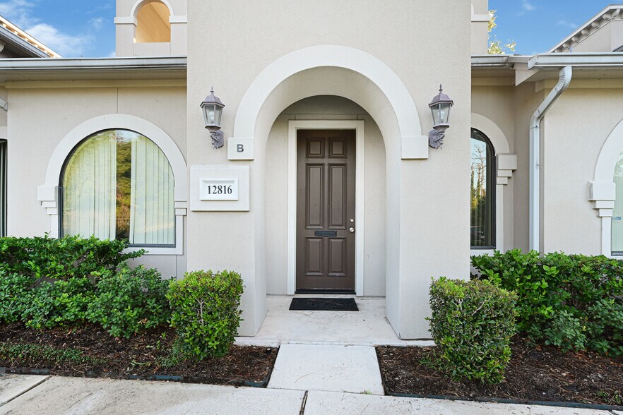 More Photos Of 12816 Willow Centre Dr, Houston Loft Creative Space For Sale