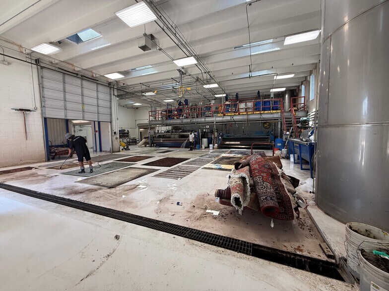 More Photos Of 2151 W 56th Ave, Denver Warehouse For Lease