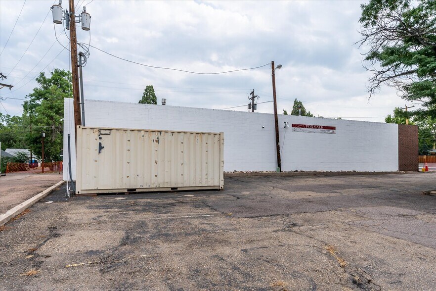 More Photos Of 5699 S Greenwood Cir, Littleton Warehouse For Sale