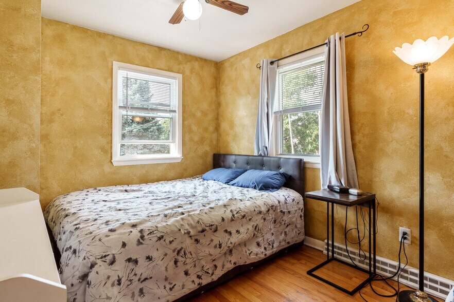 More Photos Of 1321 W Court St, Janesville Apartments For Sale