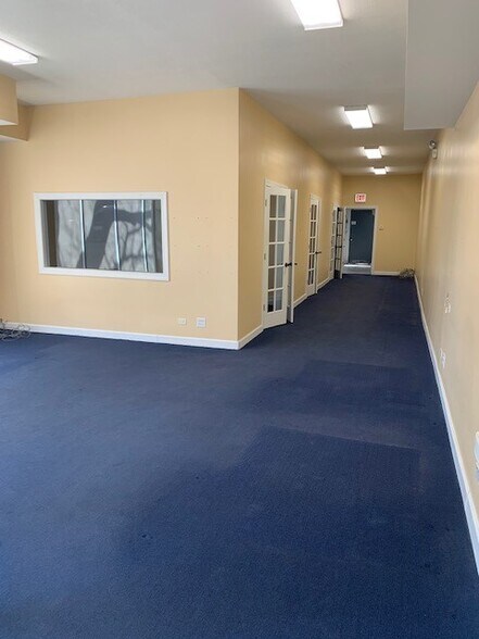 More Photos Of 6138 N Lincoln Ave, Chicago Storefront Retail Office For Lease