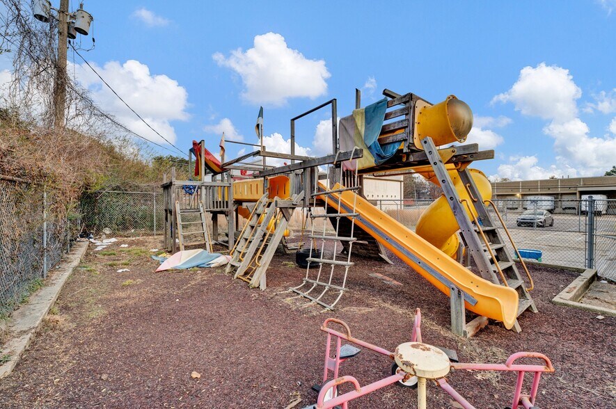 More Photos Of 4826 Cromwell Ave, Memphis Daycare Center For Sale